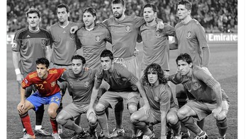 Jesus Navas juga jadi sorotan karena ia yang tersisa dari timnas legendaris Spanyol ini. Foto: Twitter