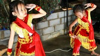 Melalui pelatihan ini, anak-anak tidak hanya mendapatkan keterampilan baru, tetapi juga harapan dan kesempatan untuk masa depan yang lebih cerah. Wahid secara langsung mengajarkan seni tari kepada anak-anak dan pemuda di sanggar. Harapannya agar generasi muda lebih mencintai dan menghargai budaya kita sendiri.