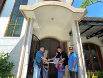 Susul Adik-Adiknya, Frans Faisal Bagikan Momen Serah Terima Rumah Baru