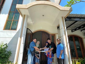 Susul Adik-Adiknya, Frans Faisal Bagikan Momen Serah Terima Rumah Baru