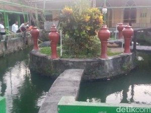 Kenapa Air Bisa Menghantarkan Listrik?