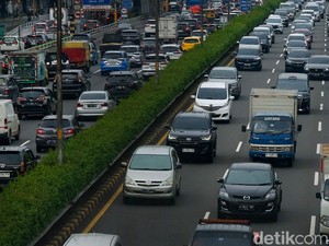 Info Lalin Tol Jakarta di Hari Pertama Puasa Ramadan, Ada Kecelakaan Beruntun