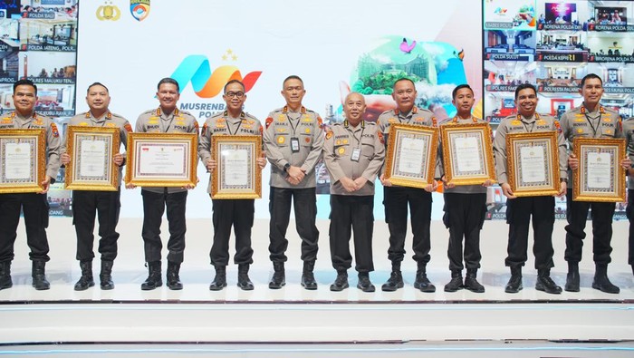 Polres Bojonegoro Diganjar Peringkat 1 oleh KemenPAN RB