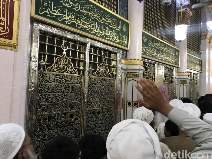 Potret Raudhah di Masjid Nabawi