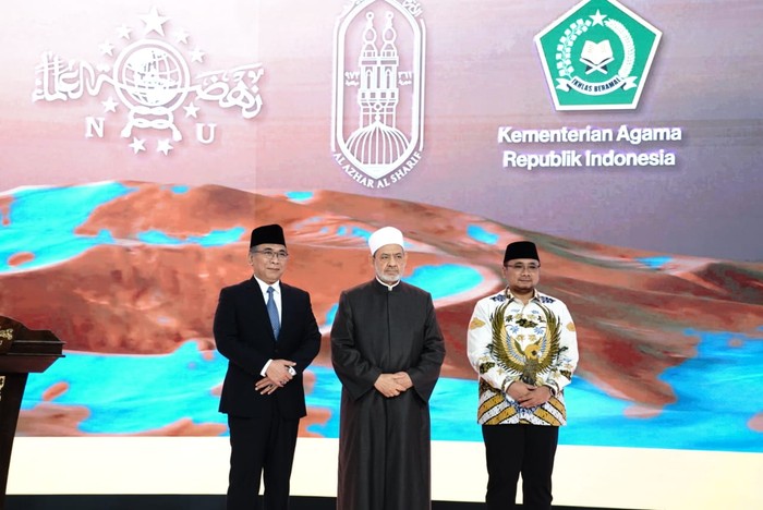 Sambut Grand Syekh Al Azhar, Menag Salam 6 Agama dan Bicara Perdamaian