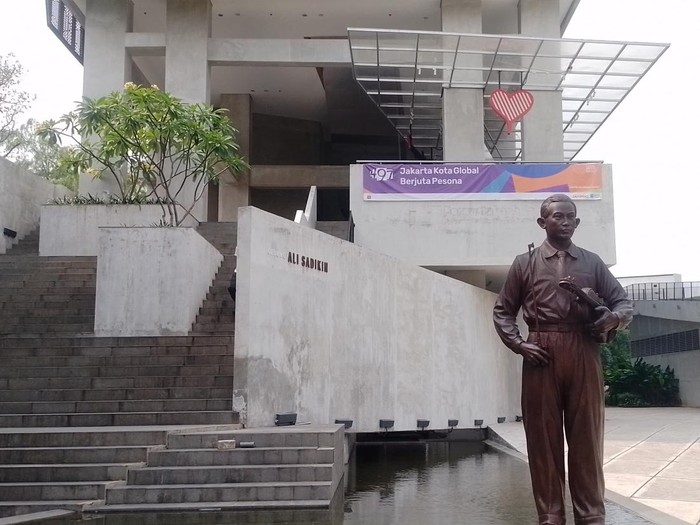 Tempat Nongkrong di Taman Ismail Marzuki Tempat Nongkrong di Taman Ismail Marzuki