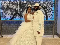 Viral Wanita Rajut Gaun Pengantin Sendiri, Cuek Disebut Norak