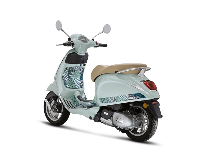 Vespa Primavera Batik Vespa Primavera Batik