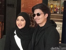Aurel Hermansyah Curahkan Kisah Hidup Lewat Lagu Aku Juga Manusia