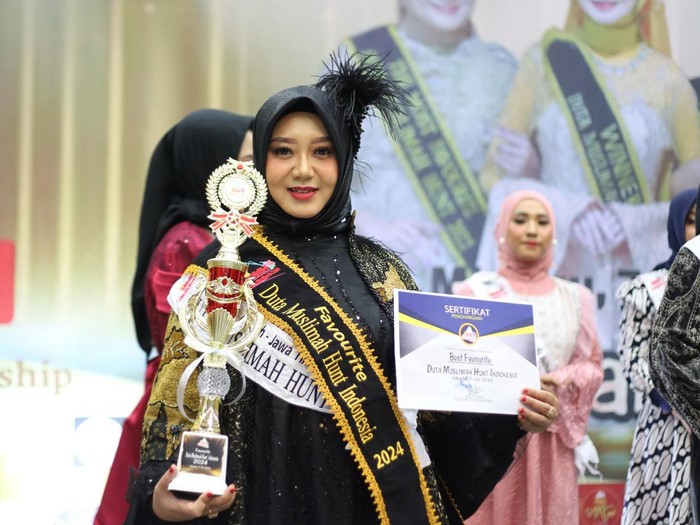 Dosen Telkom University Surabaya sabet Duta Muslimah Hunt 2024