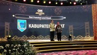 Kabupaten Lahat meraih penghargaan kategori Best Promoted Local Brand.  