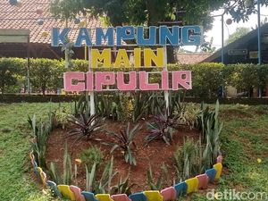 Kampung Main Cipulir, Tempat Liburan Terpencil yang Ramai Dikunjungi