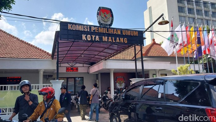 Kantor KPU Kota Malang.