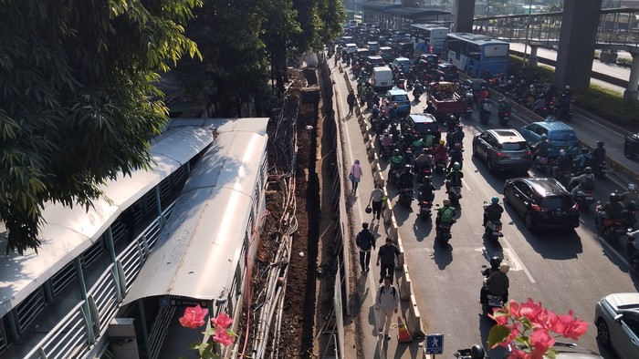 Kemacetan di Jalan HR Rasuna Said, Jakarta Selatan (Fawdi/detikcom)