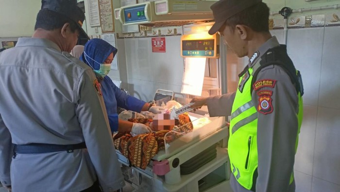 Kondisi bayi saat dirawat di RSUD Wates, Kulon Progo, Kamis (11/7/2024).
