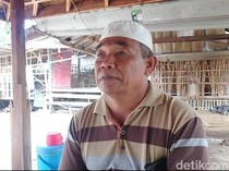 Alasan Pria Segel Sekolah hingga Siswa Belajar di Pinggir Jalan: Kesal ke Pemda