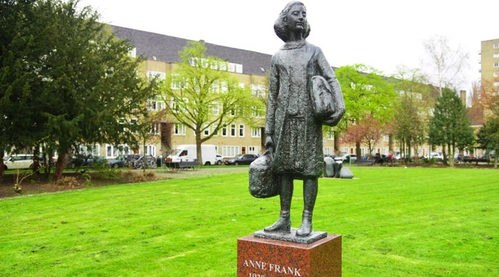 Monumen Anna Frank di Amsterdama