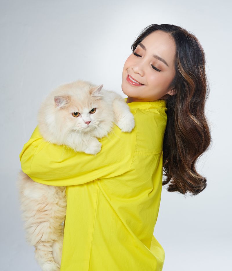 Nagita Slavina dan Kucing Nagita Slavina dan Kucing
