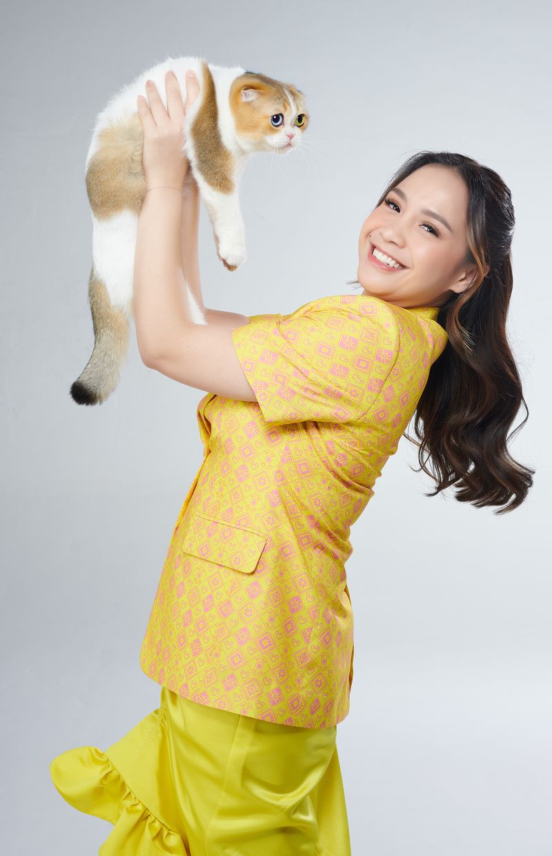 Nagita Slavina dan Kucing Nagita Slavina dan Kucing