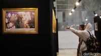 Pameran yang diikuti 30 fotografer ini bertema Legacy Parlemen 2019-2024.