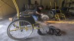 Perajin di Sukoharjo Produksi Kursi Roda Adaptif Standar WHO