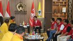 Potret Kaesang Sambangi Markas Golkar Temui Airlangga Hartarto