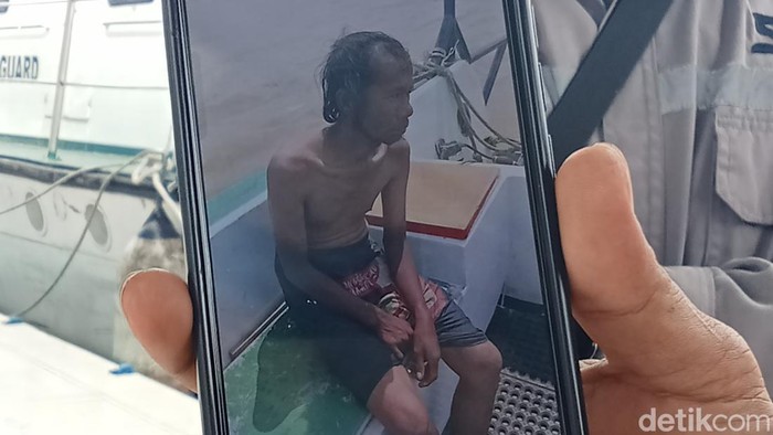Pria nekat melompat di Jembatan Musi IV berhasil diselamatkan.