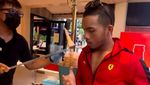 Saaih Halilintar Makan Makanan Mewah hingga Aneh Bareng Keluarganya