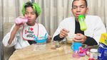 Saaih Halilintar Makan Makanan Mewah hingga Aneh Bareng Keluarganya