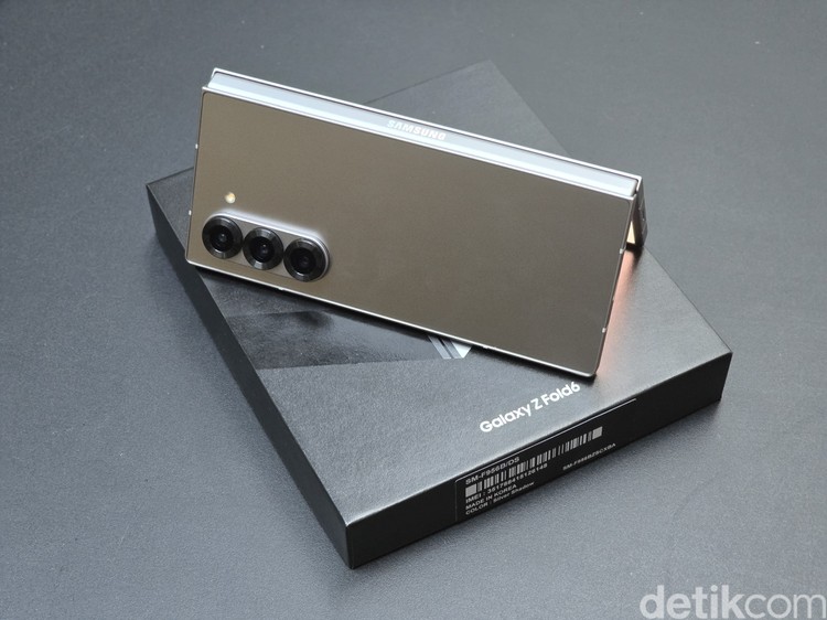 Samsung Galaxy Z Fold 6