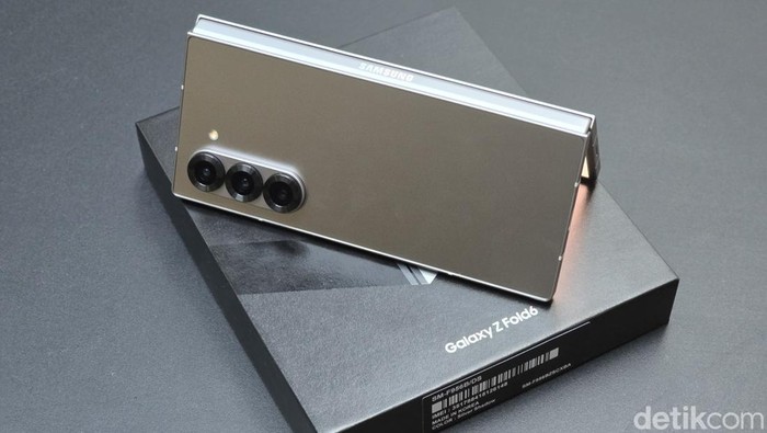 Samsung Galaxy Z Fold 6