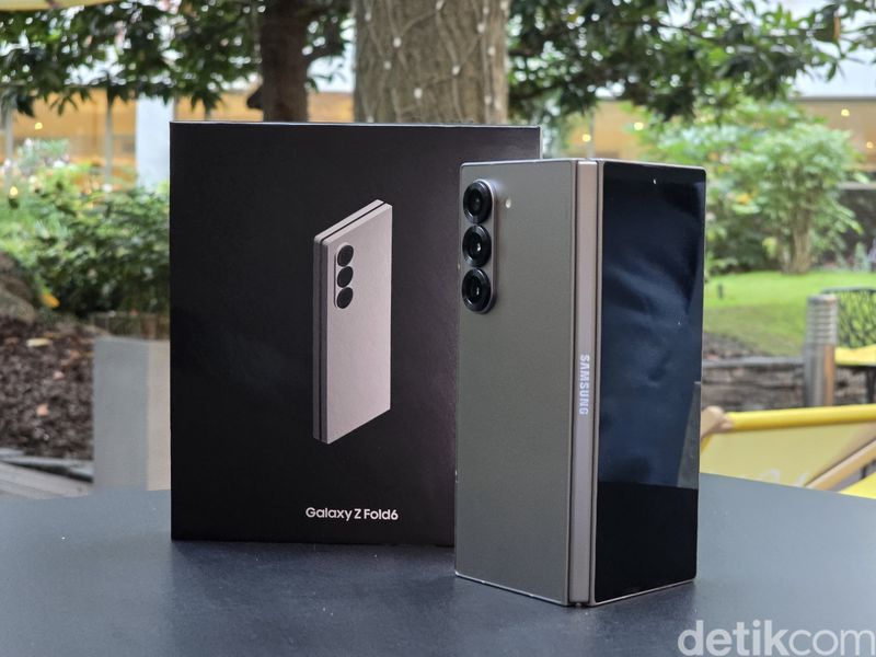 Samsung Galaxy Z Fold 6