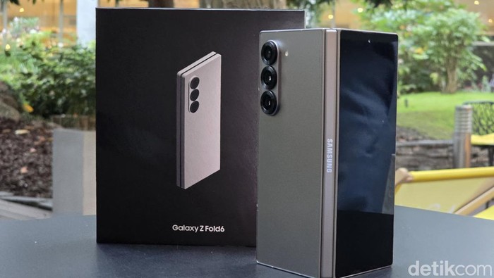 Samsung Galaxy Z Fold 6