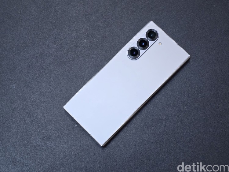 Samsung Galaxy Z Fold 6