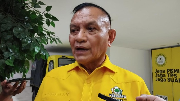 Sekjen Golkar Lodewijk F Paulus