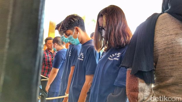 Selebgram Bandung Ditangkap gegara Promosi Situs Judi Online