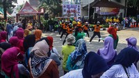 Senam ini juga dilakukan berjenjang hingga tingkat provinsi.