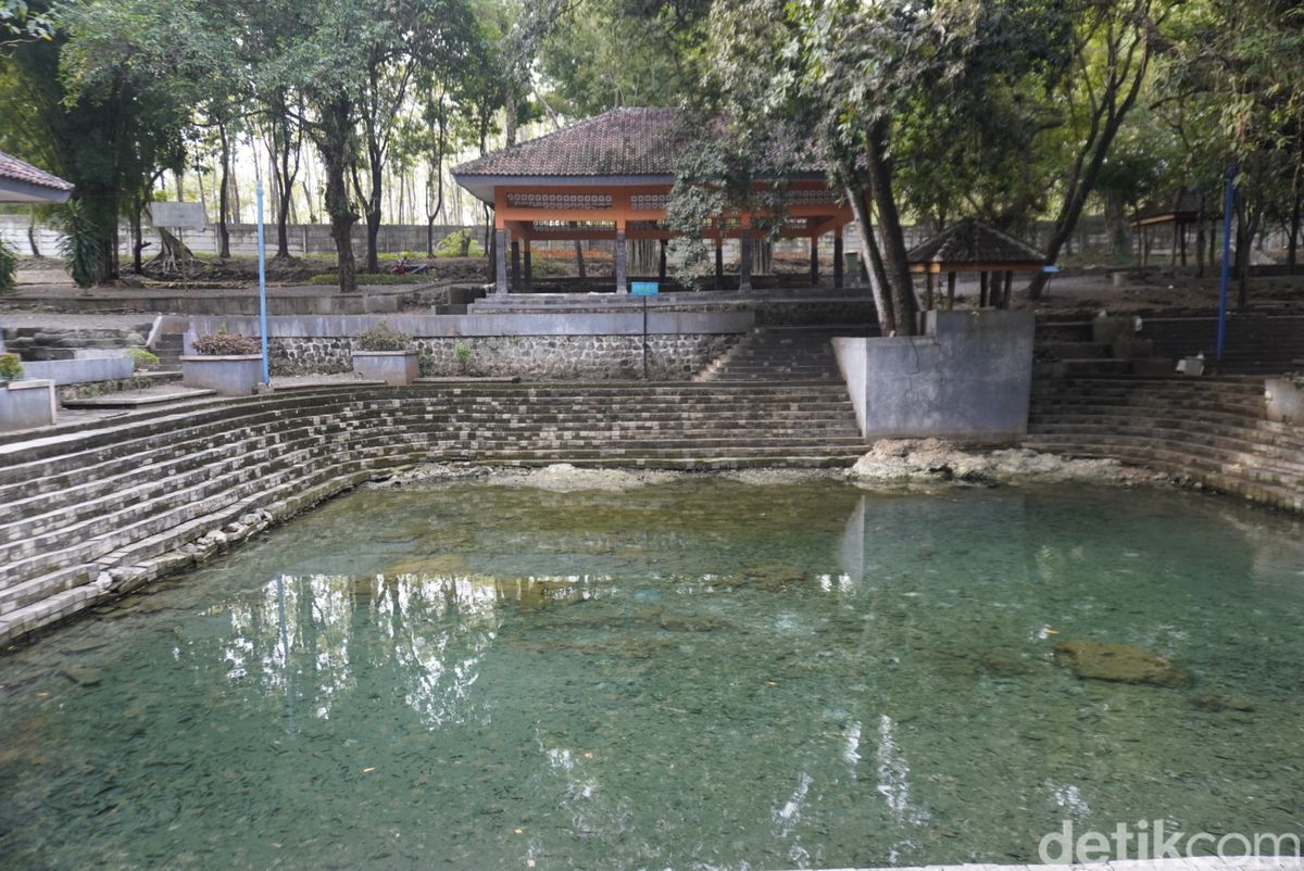 Tradisi Keduk Beji Sendang Tawun Ngawi Dipercaya Tolak Bala Warga