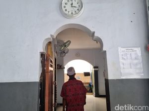 Kisah Tukang Bubur Tambun ke Tanah Suci Makkah
