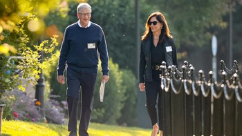 Bill Gates menghadiri Konferensi Media dan Teknologi Sun Valley tahunan Allen and Co. di Sun Valley Resort di Sun Valley, Idaho, AS.