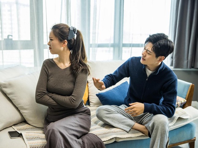 Asian couple are quarreling at home