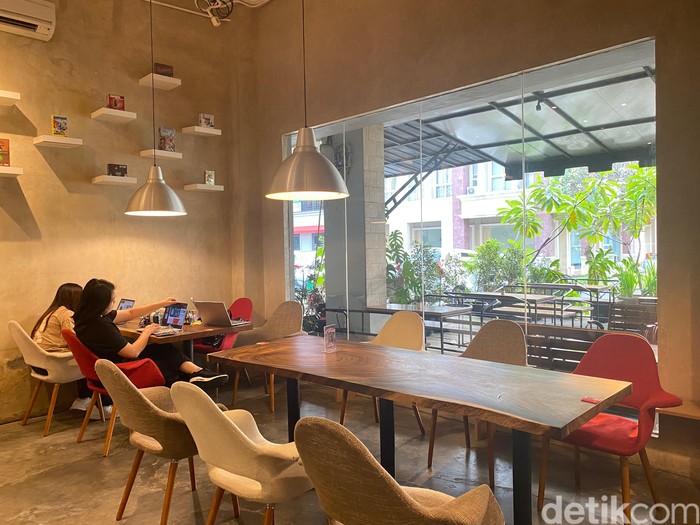 Boardgame The Bunker Boardgame Cafe di Gading Serpong