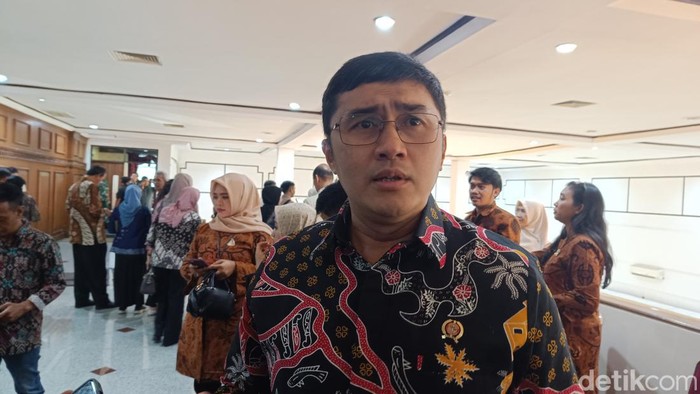 Kepala Badan Komunikasi Strategis DPP Partai Demokrat Herzaky Mahendra Putra di Semarang, Jumat (12/7/2024).