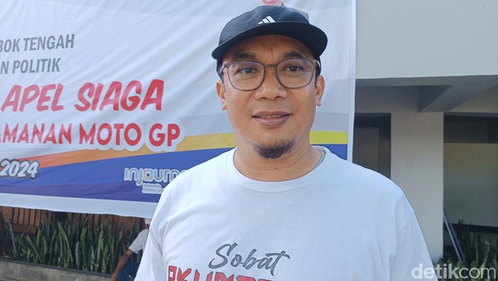 Kepala Badan Pengelola Keuangan dan Aset Daerah (BPKAD) Lombok Tengah Taufikirahman saat ditemui di Masjid Nurul Bilad, Kuta Mandalika. (Edi Suryansyah/detikBali)