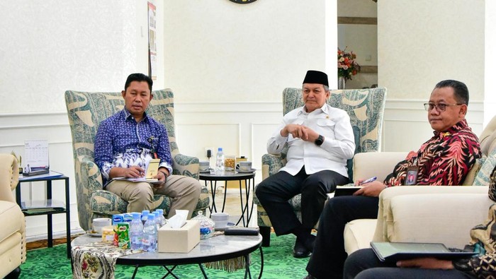 Kepala BNPT Komjen Pol Rycko Amelza Dahniel menggelar pertemuan dengan Pj Bupati Bogor Asmawa Tosepu.