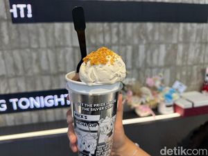 Sluurp! Manis Creamy Es Krim yang Antreannya Mengular di Blok M
