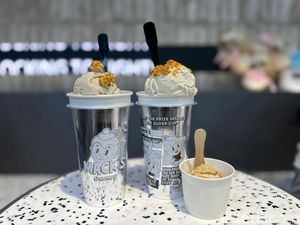Antre 45 Menit Untuk Cicipi Es Krim Creamy di Blok M