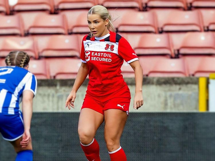 Madelene, Bintang OnlyFans yang Comeback Main Bola Lagi