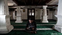 Dengan semua sejarah yang melekat dan masih berdiri tegak hingga saat ini, Masjid Al Alam cocok untuk dijadikan destinasi wisata religi maupun edukasi.  
