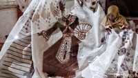 Selain motif-motif flora dan fauna, batik Marunda juga memiliki motif lain layaknya bangunan-bangunan yang ada di Jakarta seperti Jakarta International Stadium (JIS), Monumen Nasional (Monas) atau kekhasan Betawi lain, seperti penari topeng.